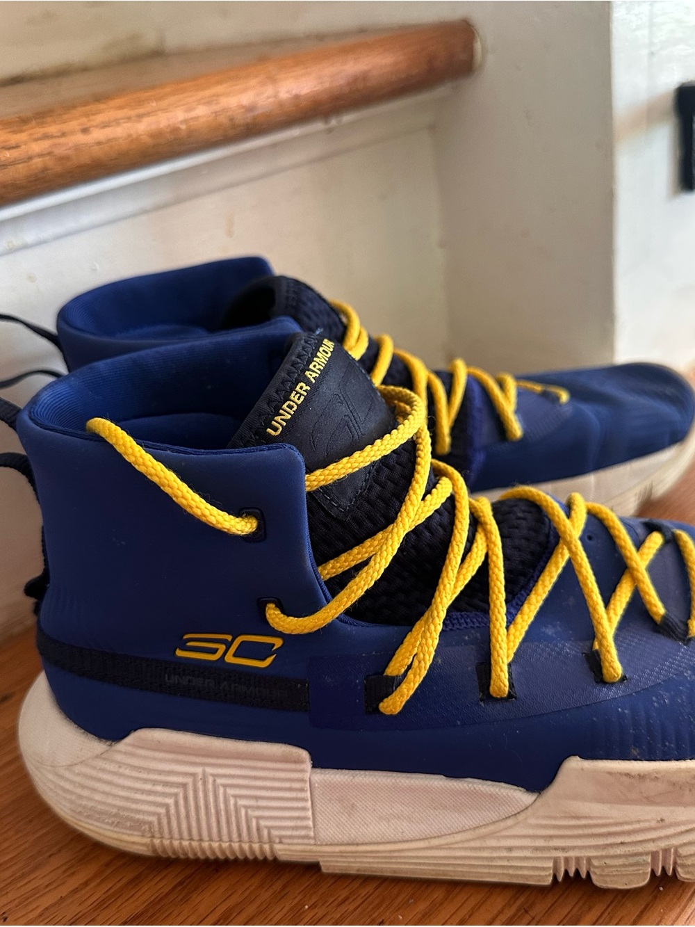 Under Armour Steph Curry SC 3Zero II youth Size 6.5 sneakers